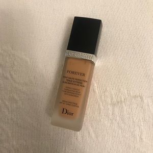 Brand New Dior Skin Forever Foundation 031